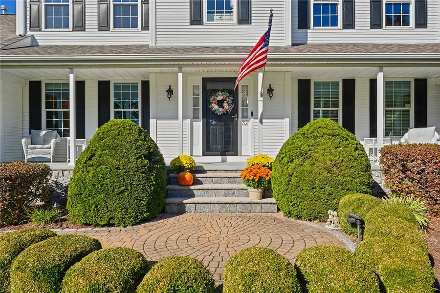 32 Red Hawk Drive, Cranston, RI 02921 - #2