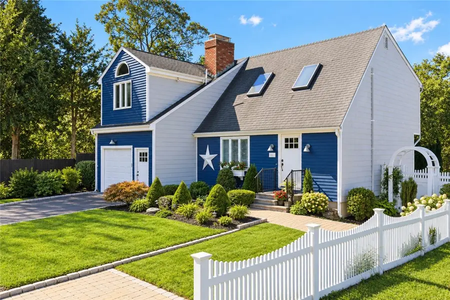 22 King Phillip Street, Portsmouth, RI 02871 - #2