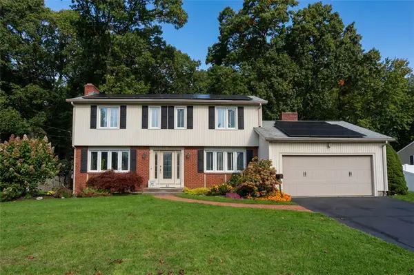 42 Tanglewood Drive, East Providence, RI 02915