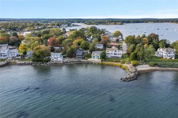 50 Concord Avenue, North Kingstown, RI 02852
