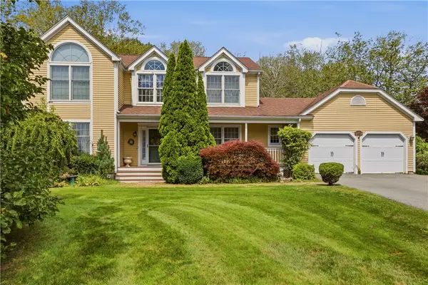 69 Carriage Drive, Portsmouth, RI 02871