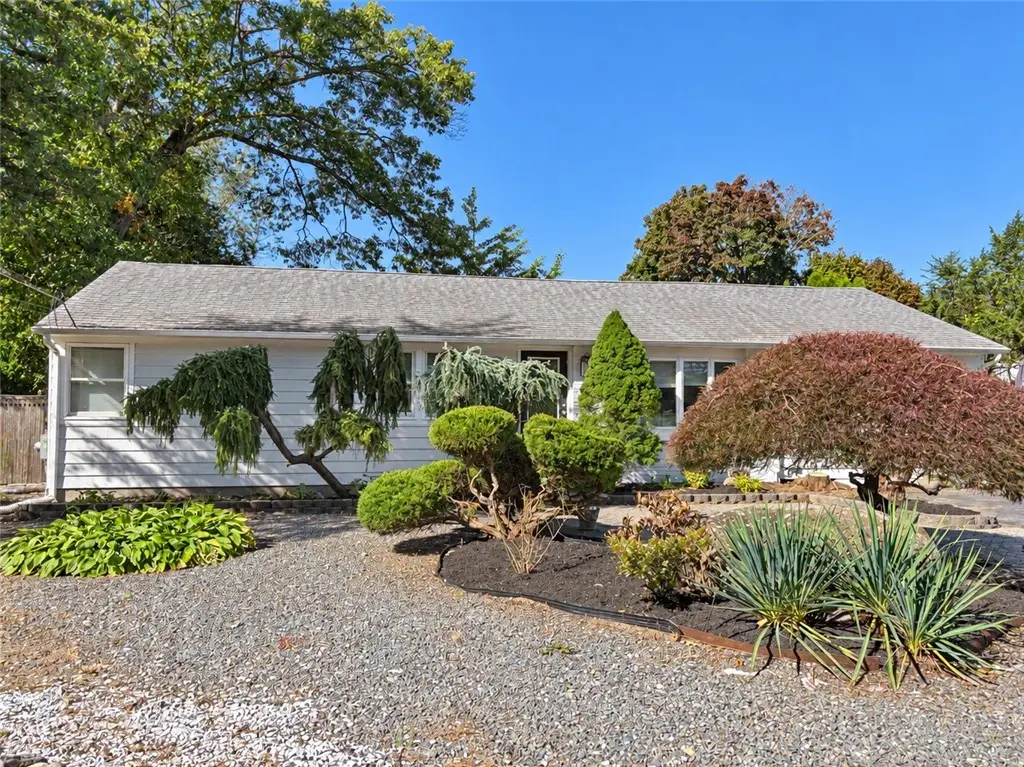 4 Dwight Street, Cranston, RI 02921 - #1