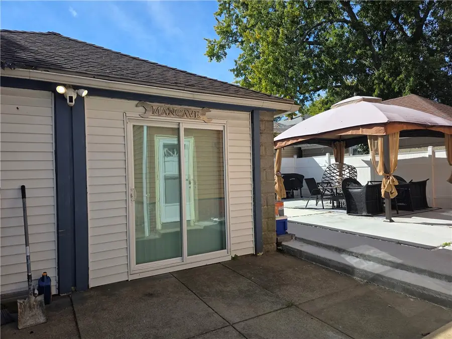 38 Wildwood Avenue, Providence, RI 02907 - #3