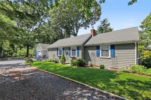 75 Princes Hill Avenue, Barrington, RI 02806
