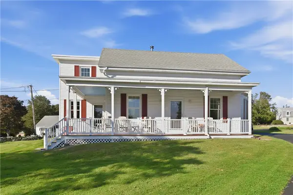 484 Oliphant Lane, Middletown, RI 02842