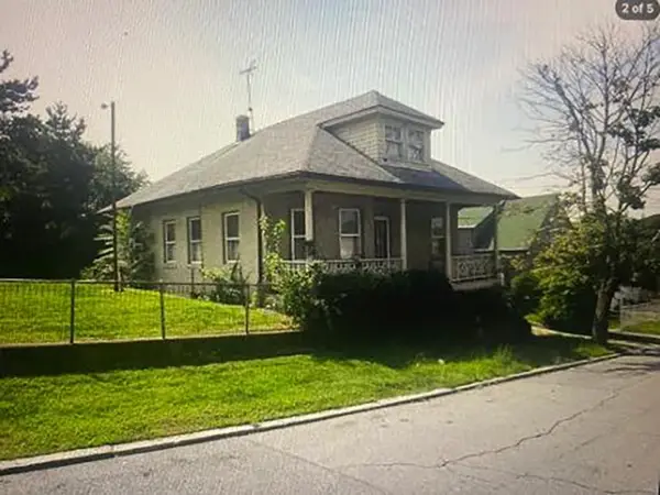 19 Maplewood Avenue, Cranston, RI 02920