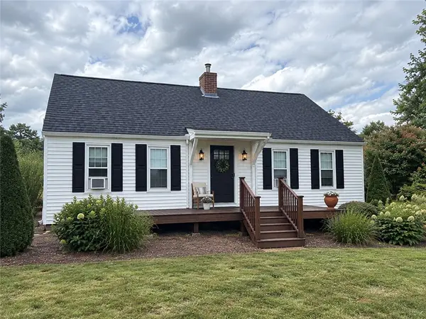 425 Hope Road, Cranston, RI 02921