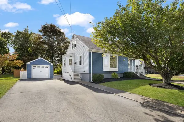 111 Durfee Road, Tiverton, RI 02878