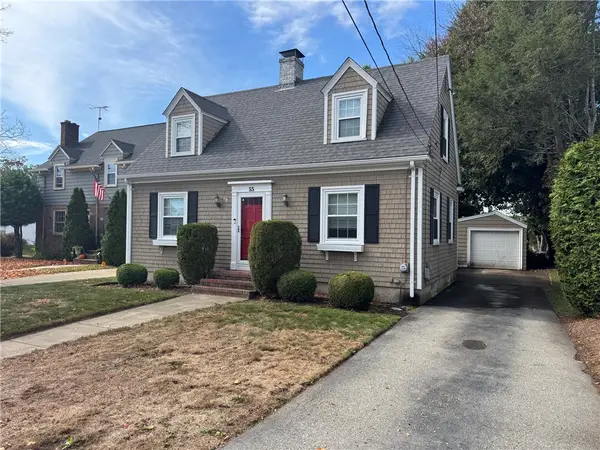 55 Knollwood Avenue, Cranston, RI 02910