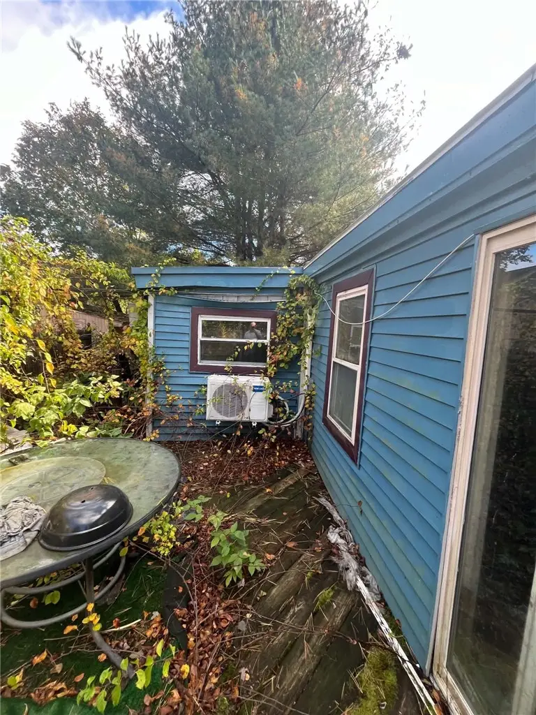 22 Everson Drive, Glocester, RI 02814 - #2