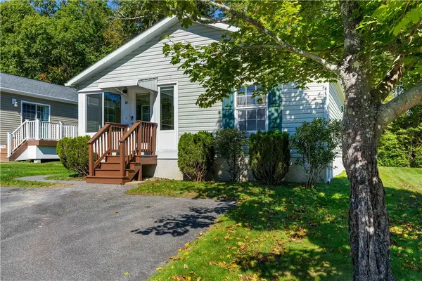 26 Bluebird Drive, Tiverton, RI 02878