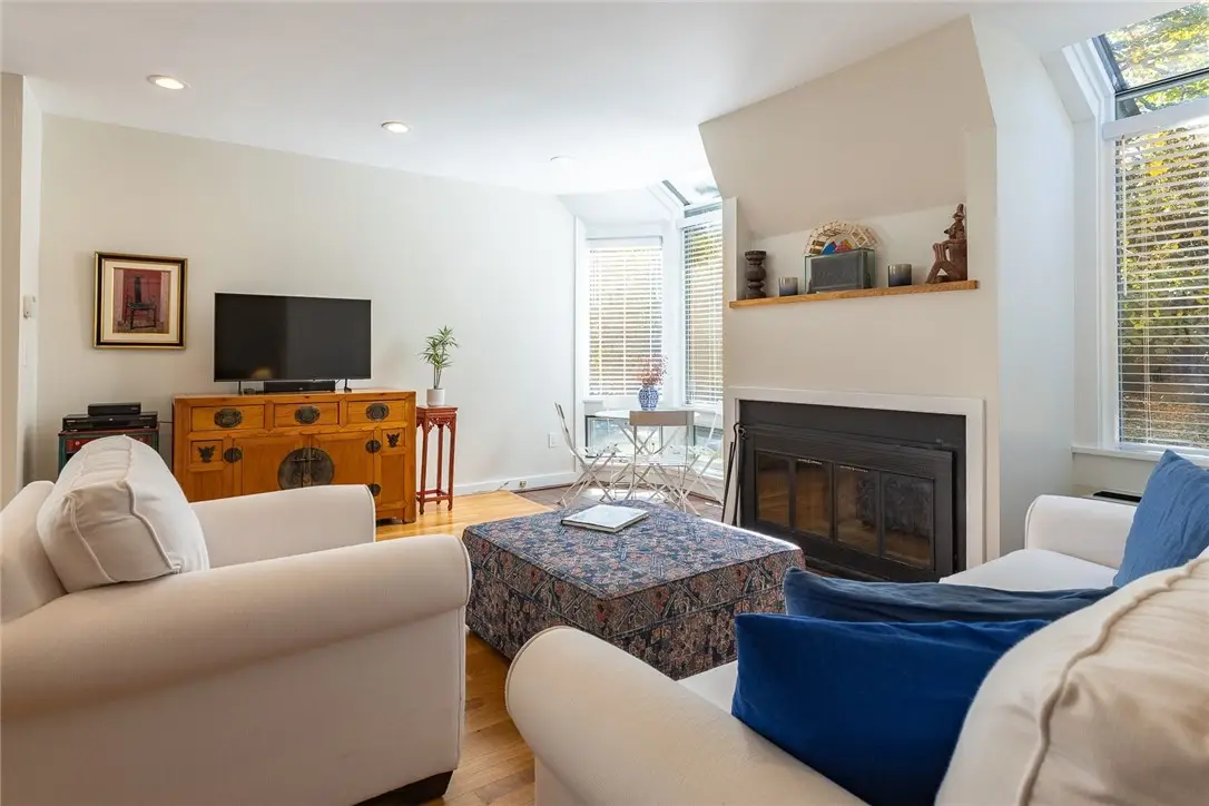 421 Bellevue Avenue #2D, Newport, RI 02840 - #1