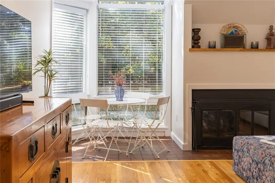 421 Bellevue Avenue #2D, Newport, RI 02840 - #3