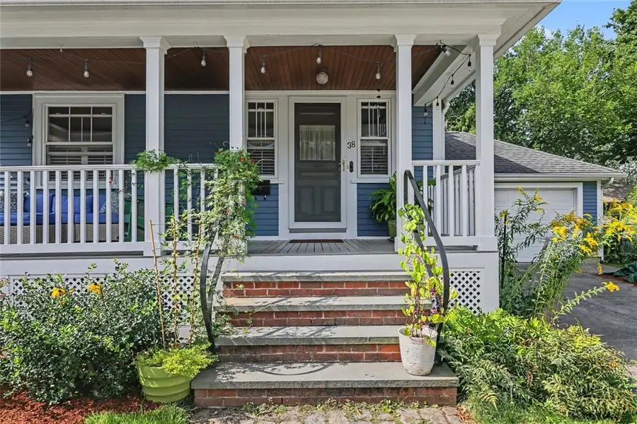 38 Horsford Avenue, Rumford, RI 02916 - #2