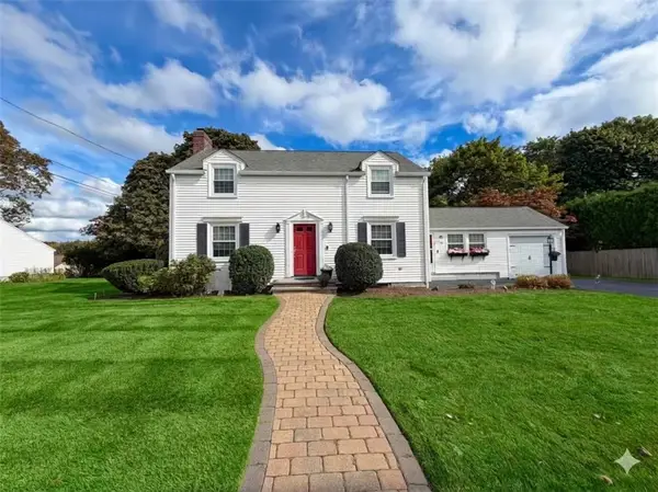 136 Lawnacre Drive, Cranston, RI 02920