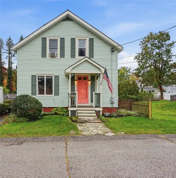 31 Meadow Avenue, Cumberland, RI 02864