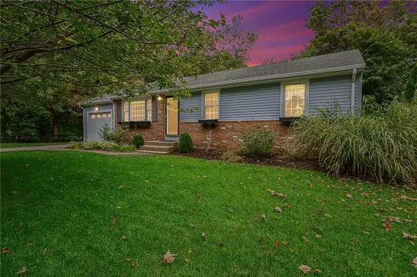6 Wampanoag Circle, North Kingstown, RI 02852