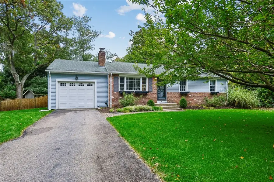 6 Wampanoag Circle, North Kingstown, RI 02852 - #3