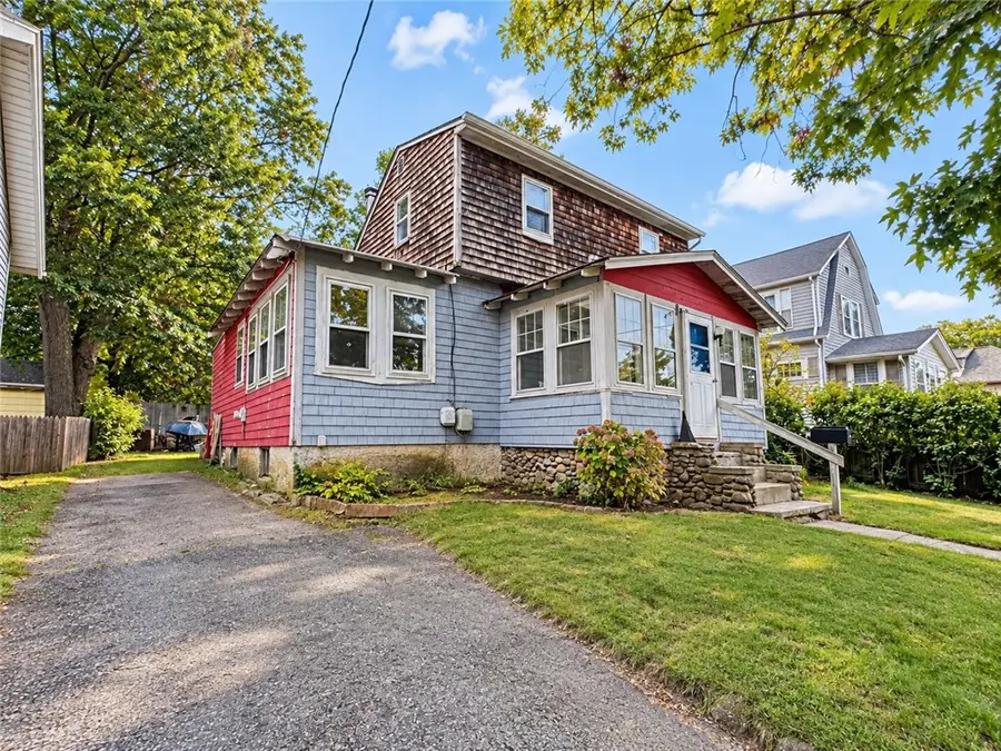 24 Vintner Avenue, Riverside, RI 02915 - #2