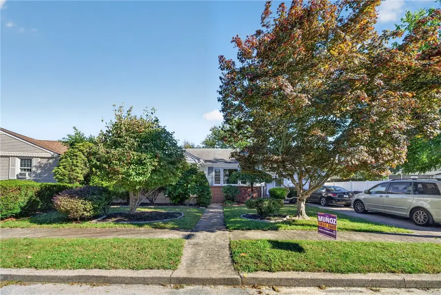50 Seymour Avenue, Cranston, RI 02910 - #2