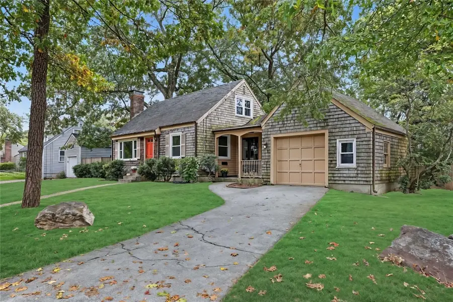 18 Pine Cone Drive, Barrington, RI 02806 - #3