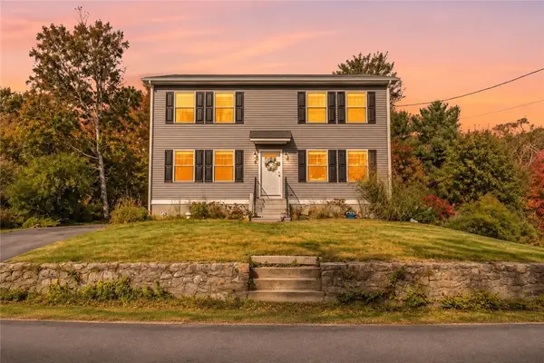 8 Wincheck Pond Road, Hopkinton, RI 02873