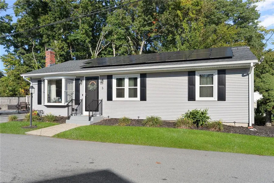 5 Gompers Street, North Providence, RI 02904 - #2
