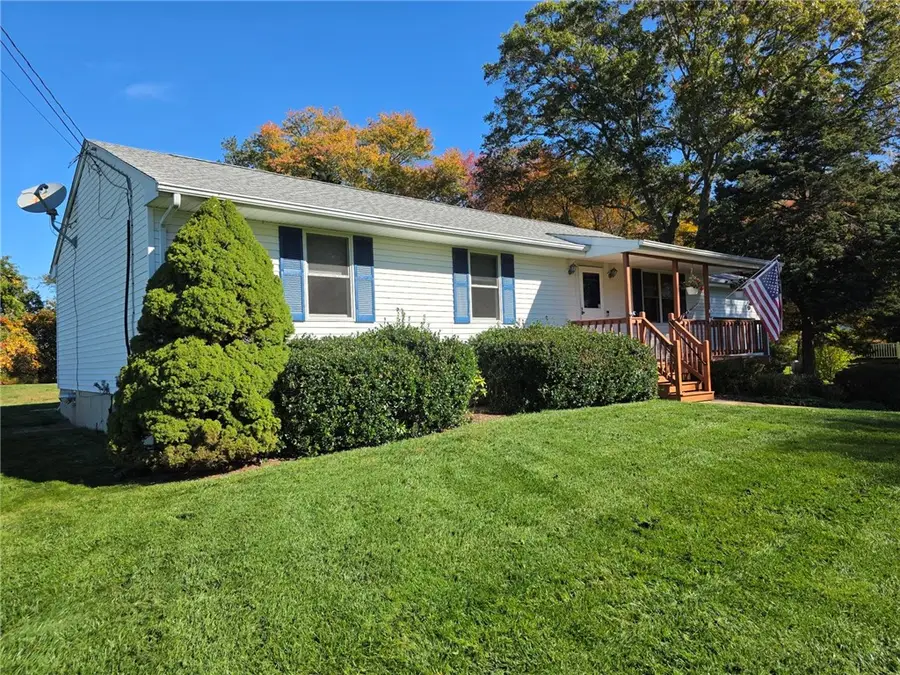 9 Courtney Lane, Hopkinton, RI 02832 - #2