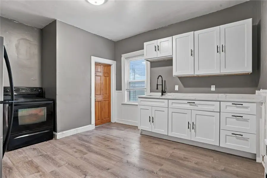 28 Armington Avenue, Providence, RI 02908 - #3