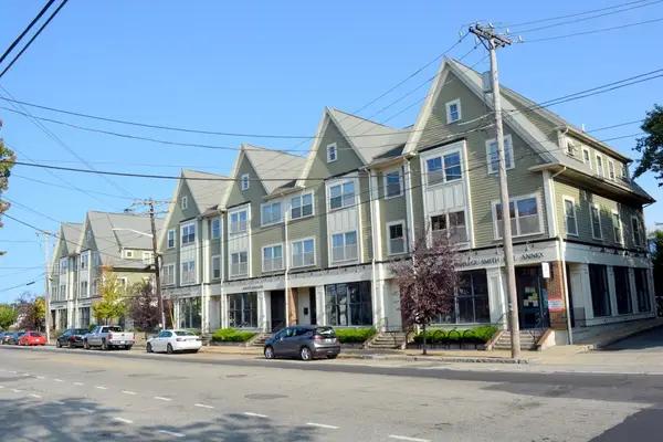 231 Douglas Avenue #10, Providence, RI 02908