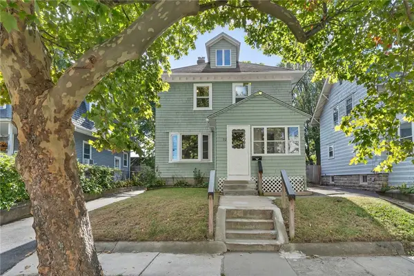 92 Bartlett Avenue, Cranston, RI 02905