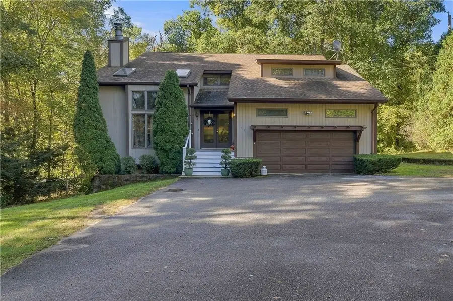 167 Fairview Avenue, Hope Valley, RI 02832 - #2