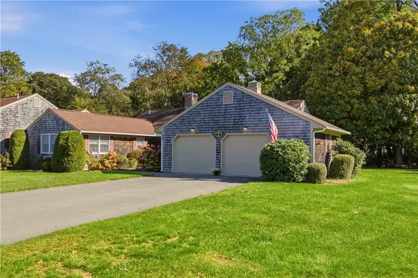 32 Belmont Drive #4, Portsmouth, RI 02871