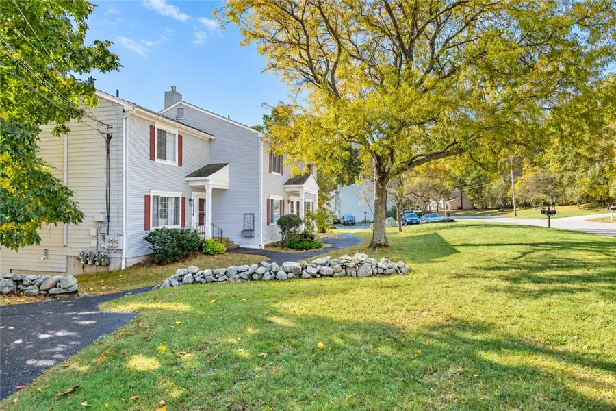 5 Eagle Run, Warwick, RI 02818 - #2