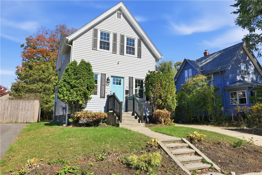 39 Marion Avenue, Cranston, RI 02905 - #2