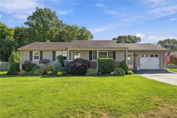 15 Valley View Drive, Smithfield, RI 02828
