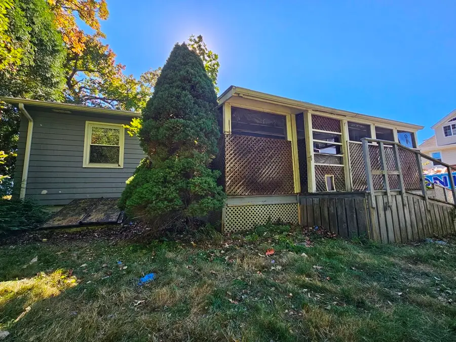 181 Brayton Avenue, Cranston, RI 02920 - #3