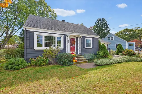150 Betsey Williams Drive, Warwick, RI 02889