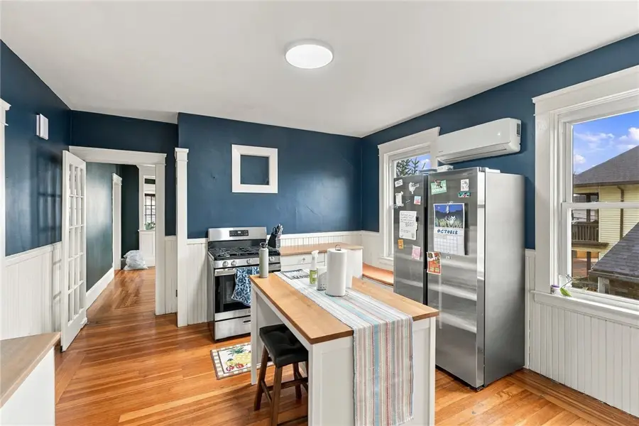 580 Admiral Street, Providence, RI 02908 - #3