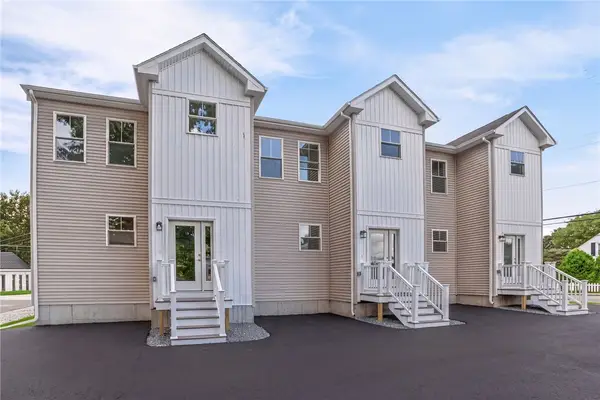 2 Rounds Avenue, East Providence, RI 02915