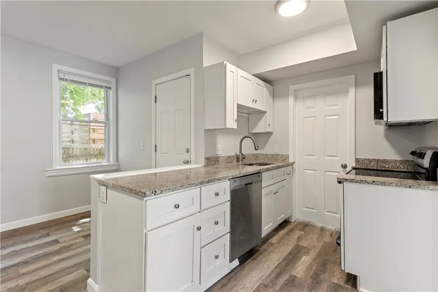 660 Douglas Avenue, Providence, RI 02908 - #2