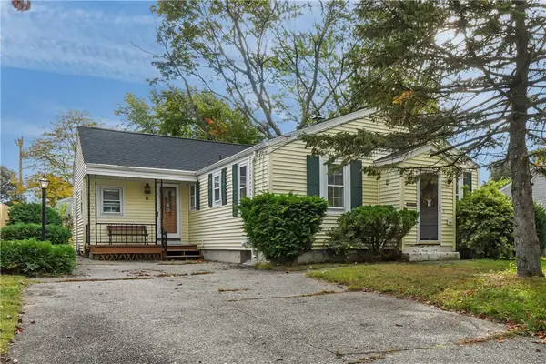 108 Falcon Avenue, Warwick, RI 02888