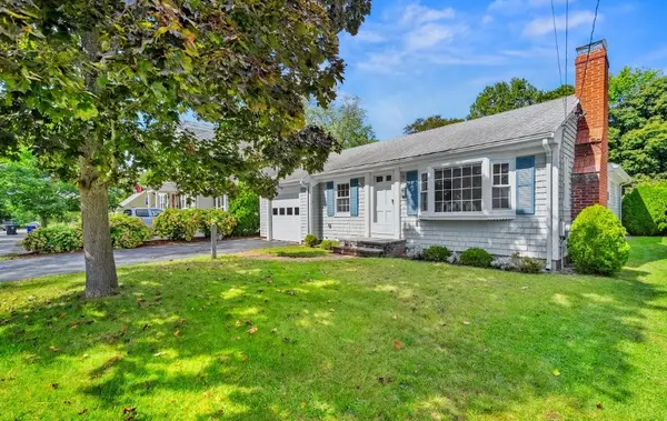 19 Beaumont Street, East Providence, RI 02916