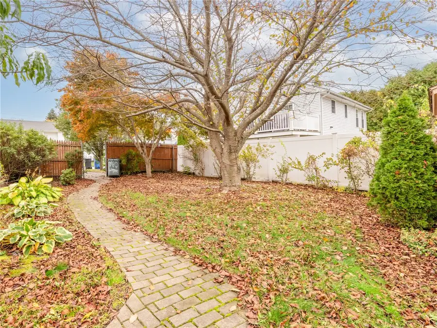 62 Beacon Street, Cranston, RI 02910 - #3