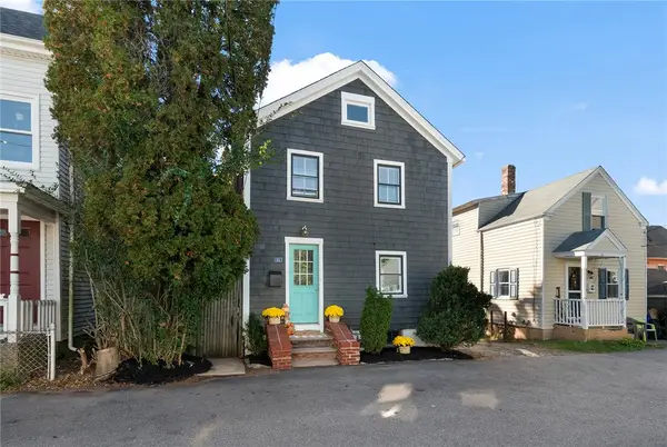 14 Murphy Avenue, Bristol, RI 02809