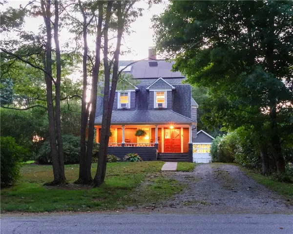 16 Indian Run Road, South Kingstown, RI 02879