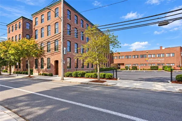 407 Pine Street #105, Providence, RI 02903