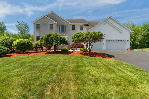 38 Steeple Lane, Lincoln, RI 02865