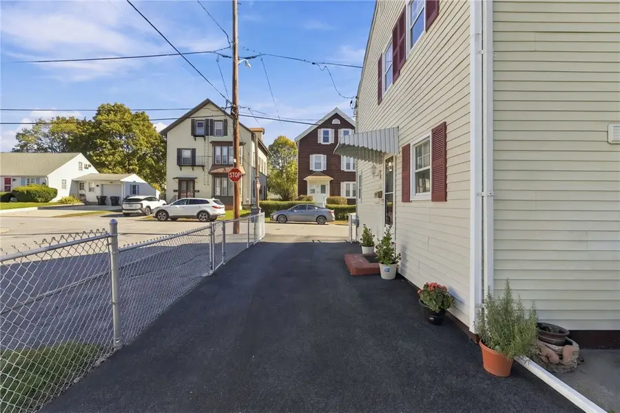 23 Kinsman Street, Cumberland, RI 02864 - #3