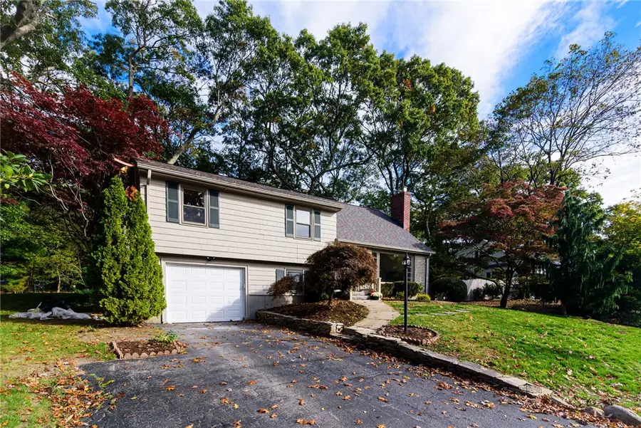 40 Fairfield Drive, North Kingstown, RI 02852 - #3
